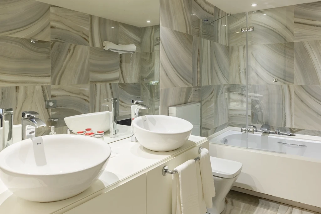 Stylish bathroom in hotel in Playa de Aro